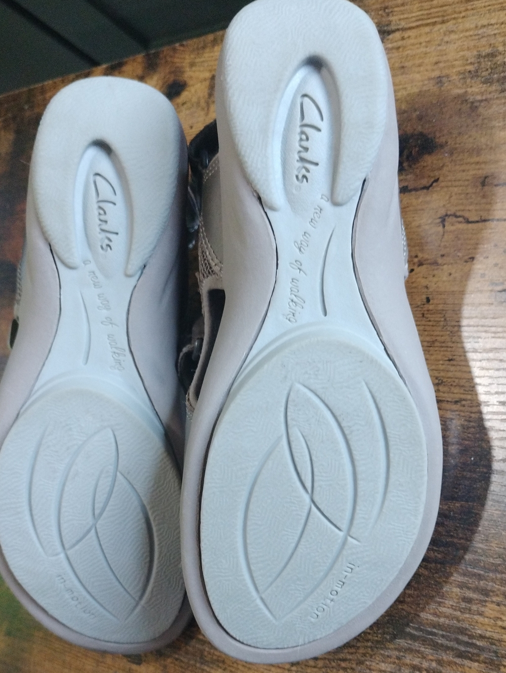 Clarks Sandals - Picture 2 of 4